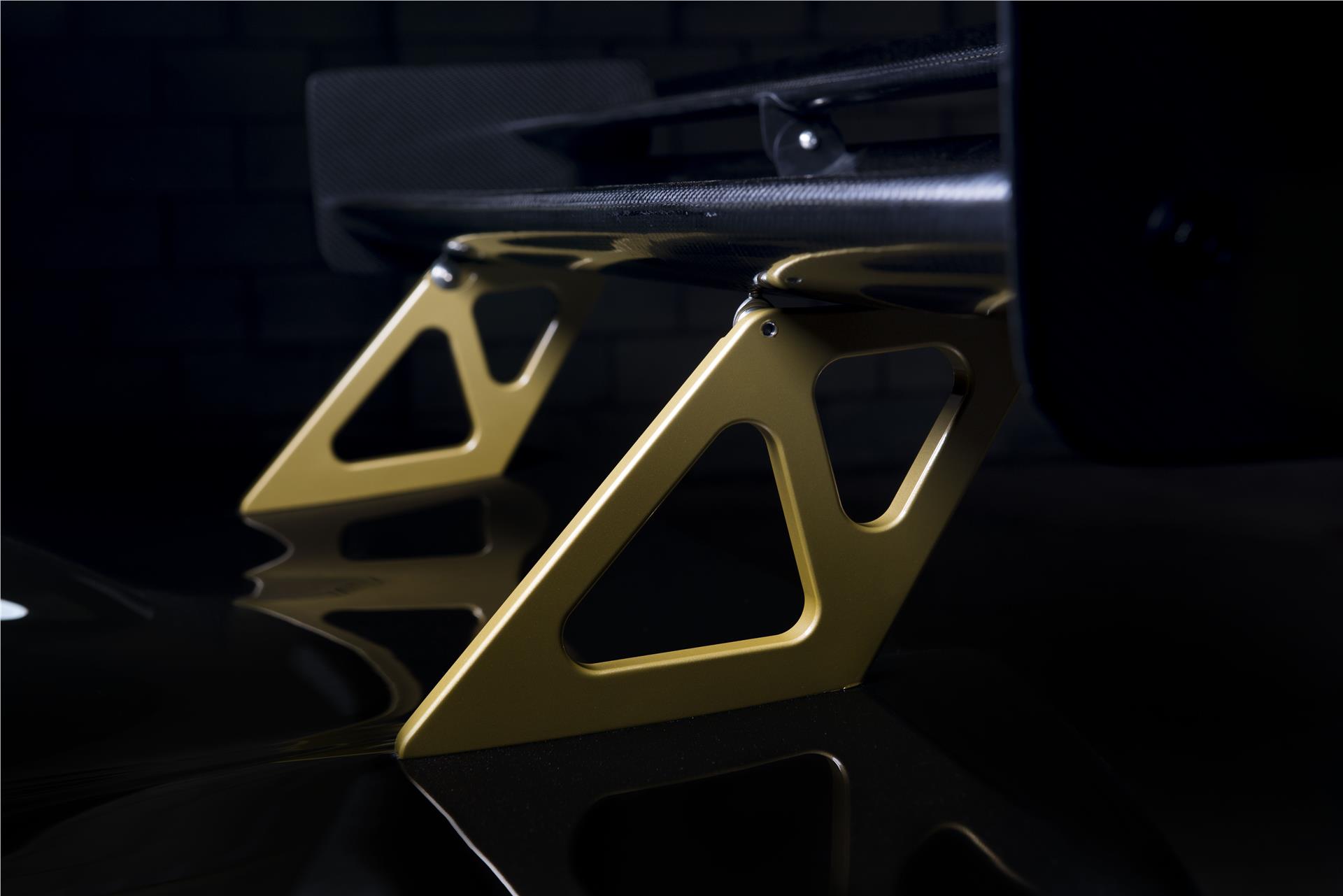 Ultima EVO Rear Wing